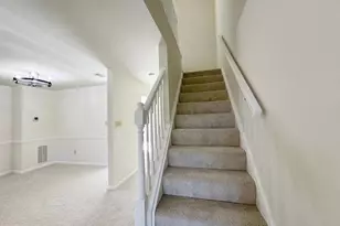 9615 Franklin Woods Pl, Lorton, VA 22079 - Photo 10