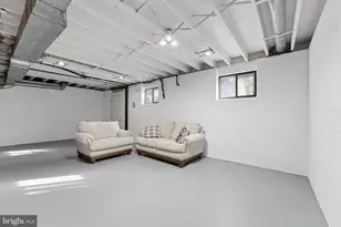 2302 Tanglevale Dr, Vienna, VA 22181 - Photo 40