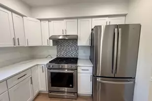 3240 Tayloe Ct, Herndon, VA 20171 - Photo 6