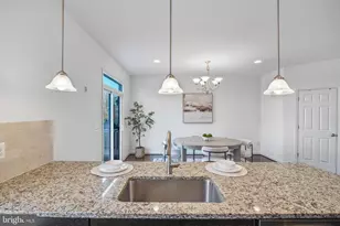 6262 Casdin Dr, Alexandria, VA 22310 - Photo 16