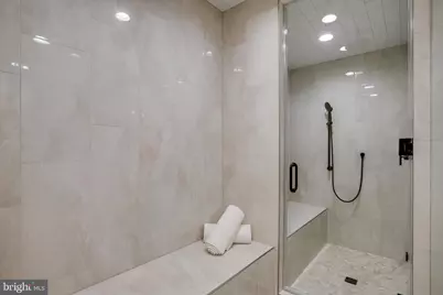 9341 Chestnut Knolls Drive, Fairfax, VA 22032 - Photo 20