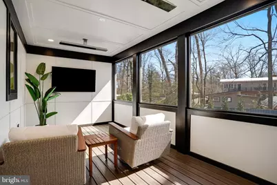 9341 Chestnut Knolls Drive, Fairfax, VA 22032 - Photo 14