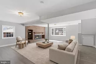 9116 Hamilton Dr, Fairfax, VA 22031 - Photo 8