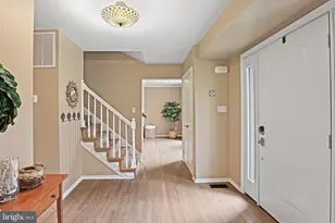 11202 Cranbrook Ln, Oakton, VA 22124 - Photo 6