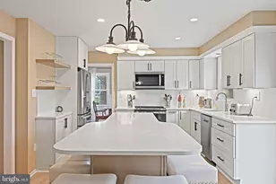 11202 Cranbrook Ln, Oakton, VA 22124 - Photo 14