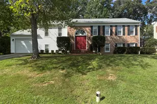 7918 Edinburgh Dr, Springfield, VA 22153 - Photo 4