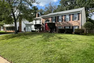 7918 Edinburgh Dr, Springfield, VA 22153 - Photo 2