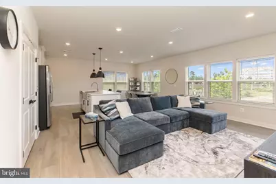 12850 Mosaic Park Way #B, Herndon, VA 20171 - Photo 4