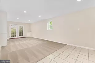 9910 Chase Hill Ct, Vienna, VA 22182 - Photo 32