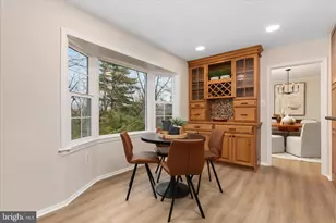 9910 Chase Hill Ct, Vienna, VA 22182 - Photo 14