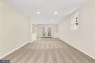 9910 Chase Hill Ct, Vienna, VA 22182 - Photo 32