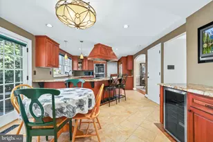8410 Terra Woods Dr, Springfield, VA 22153 - Photo 12