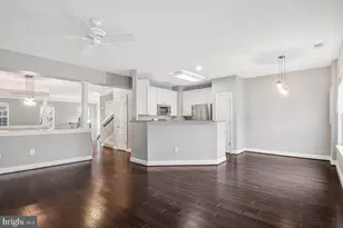 8045 Gatehouse Rd, Falls Church, VA 22042 - Photo 8