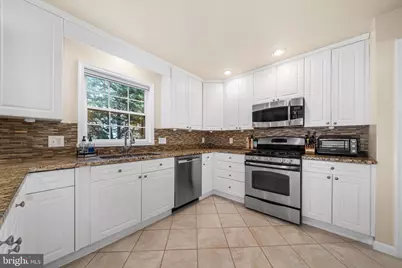 2784 Devonshire Garden Court, Falls Church, VA 22042 - Photo 14