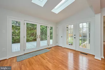 6218 Homespun Lane, Falls Church, VA 22044 - Photo 14