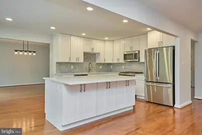 6218 Homespun Lane, Falls Church, VA 22044 - Photo 10