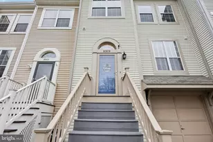 8309 Linden Oaks Ct, Lorton, VA 22079 - Photo 2