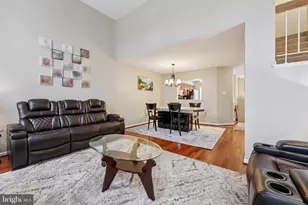 8309 Linden Oaks Ct, Lorton, VA 22079 - Photo 8