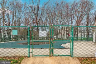 7502 Calderon Ct, Alexandria, VA 22306 - Photo 36