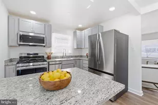 5719 La Vista Dr, Alexandria, VA 22310 - Photo 8