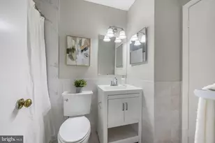 5822 Burke Manor Ct, Burke, VA 22015 - Photo 24