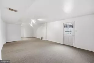 10302 Steamboat Landing Ln, Burke, VA 22015 - Photo 32