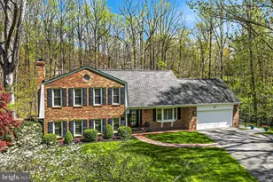 6221 Ballsford Dr, Fairfax Station, VA 22039 - Photo 2