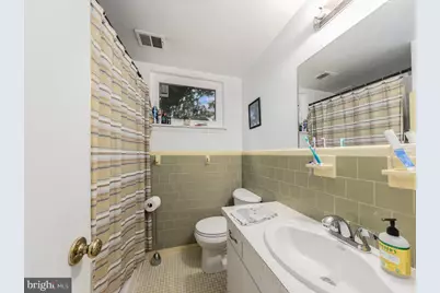 8706 Braeburn Drive, Annandale, VA 22003 - Photo 18