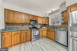 8706 Braeburn Dr, Annandale, VA 22003 - Photo 8