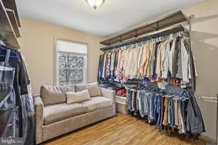 13501 King Charles Dr, Chantilly, VA 20151 - Photo 34