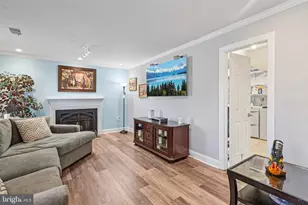 13501 King Charles Dr, Chantilly, VA 20151 - Photo 8