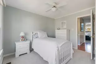 14805 Hartlaub Ct, Centreville, VA 20120 - Photo 32
