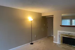 11723 Karbon Hill Ct, Reston, VA 20191 - Photo 4