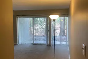 11723 Karbon Hill Ct, Reston, VA 20191 - Photo 8