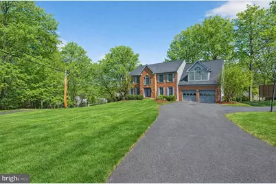 8301 Kings Ridge Court, Springfield, VA 22153 - Photo 2