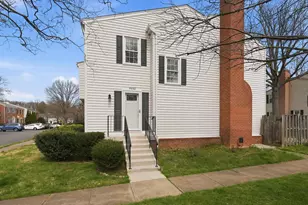 9932 Longford Ct, Vienna, VA 22181 - Photo 34