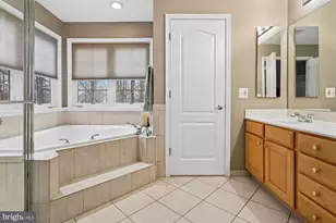 4201 Lower Park Dr, Fairfax, VA 22030 - Photo 28