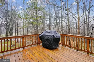 4201 Lower Park Dr, Fairfax, VA 22030 - Photo 14