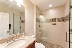 10914 Shallow Creek Dr, Great Falls, VA 22066 - Photo 40