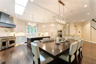 10914 Shallow Creek Dr, Great Falls, VA 22066 - Photo 10