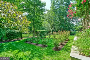 10914 Shallow Creek Dr, Great Falls, VA 22066 - Photo 70