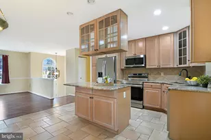 6634 Cardington Ct, Burke, VA 22015 - Photo 8