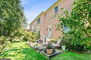 [Address not provided], Vienna, VA 22182 - Photo 4