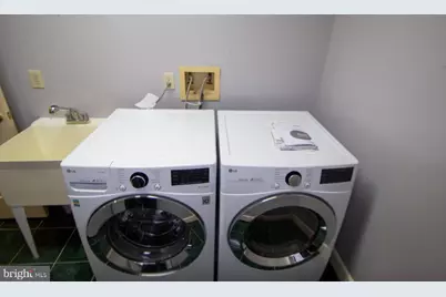 [Address not provided], Vienna, VA 22182 - Photo 32