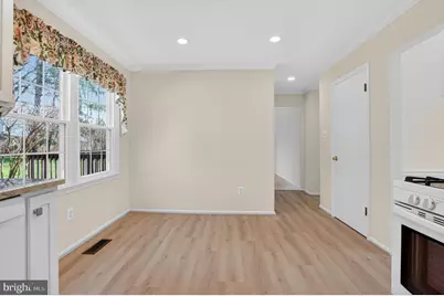 5401 Kinnerly Court, Burke, VA 22015 - Photo 8