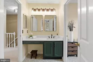 1808 Clovermeadow Dr, Vienna, VA 22182 - Photo 26