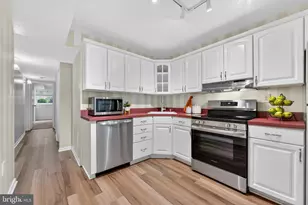 11735 Ledura Ct, Reston, VA 20191 - Photo 8