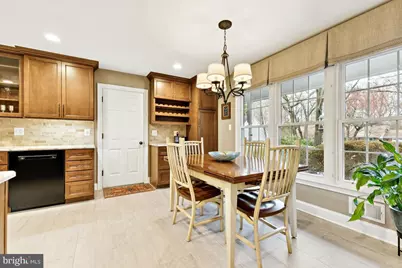 2698 Linda Marie Drive, Oakton, VA 22124 - Photo 6