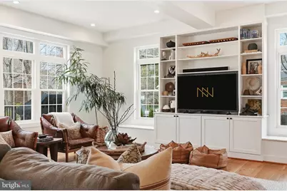 370 Holmes Drive NW, Vienna, VA 22180 - Photo 4