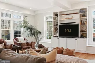 370 Holmes Dr NW, Vienna, VA 22180 - Photo 4